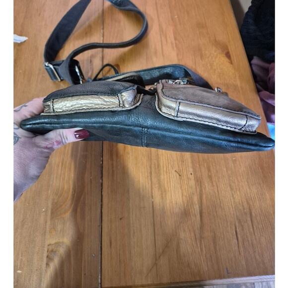 Fossil crossbody bag soft pebble leather and suede‎ adjustable strap medium size - Picture 3 of 6